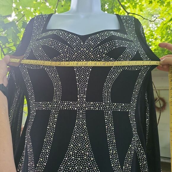 nwot Black with shiny crystals and mesh sleeves with adorned crystals, - Picture 12 of 14